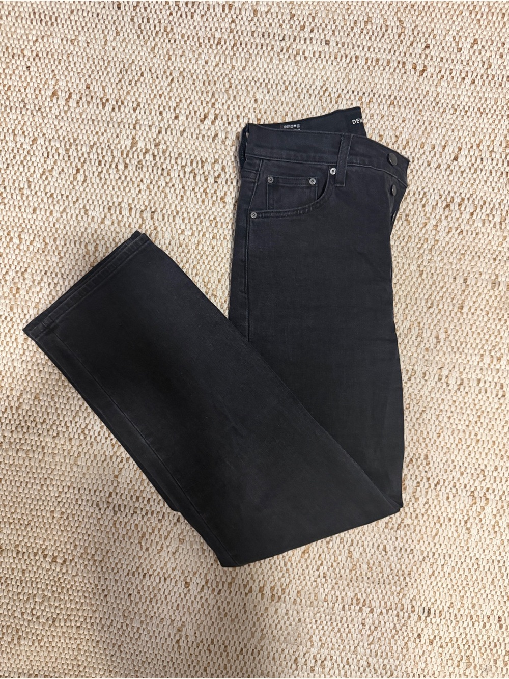 Aritzia Denim Forum Arlo High Rise Straight Jeans — Black